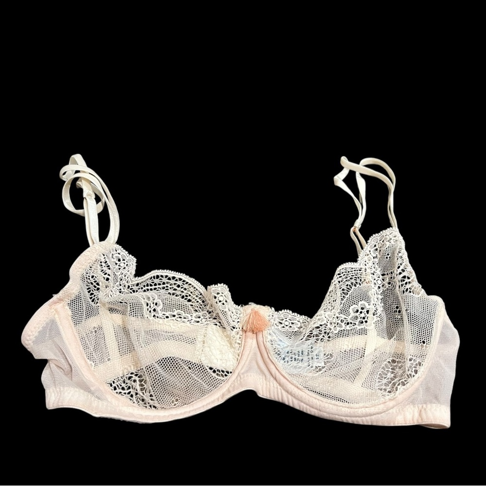 Evwrjey Elegant Lace Bra - Cream